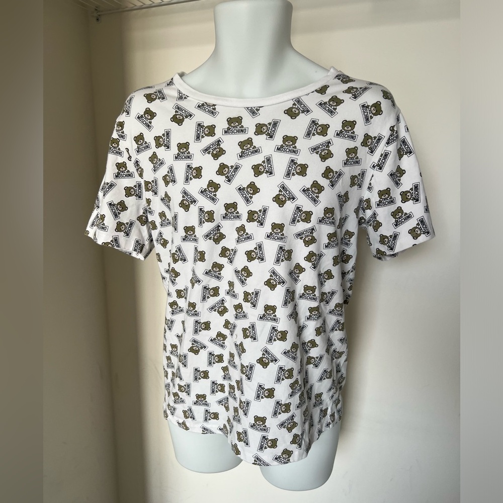 Pajama set comes with white small pants size - Picture 2 of 2